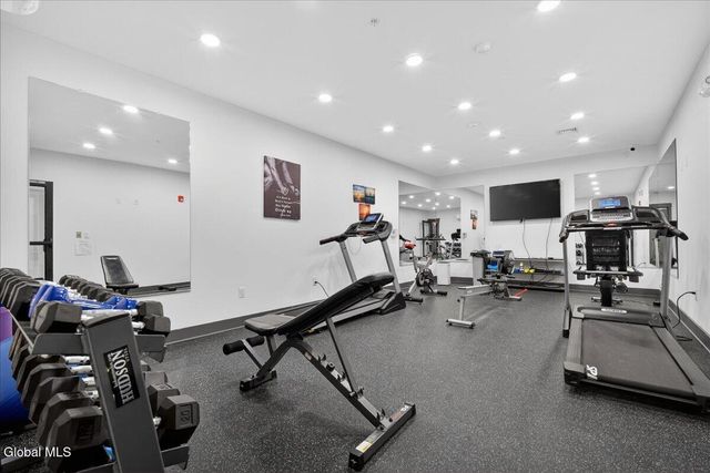 116 West UNIT 401, Saratoga Springs, NY 12866