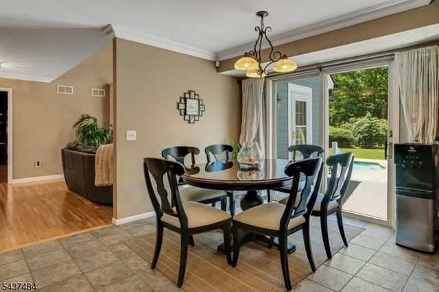 1 Curtis Trl, Bridgewater Twp., NJ 08836