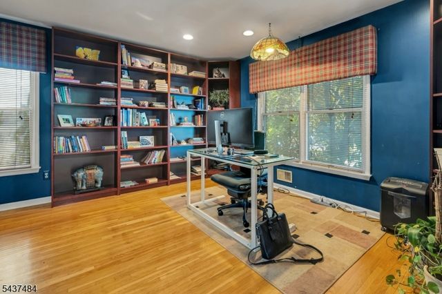 1 Curtis Trl, Bridgewater Twp., NJ 08836