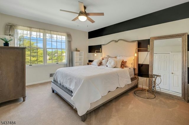 1 Curtis Trl, Bridgewater Twp., NJ 08836