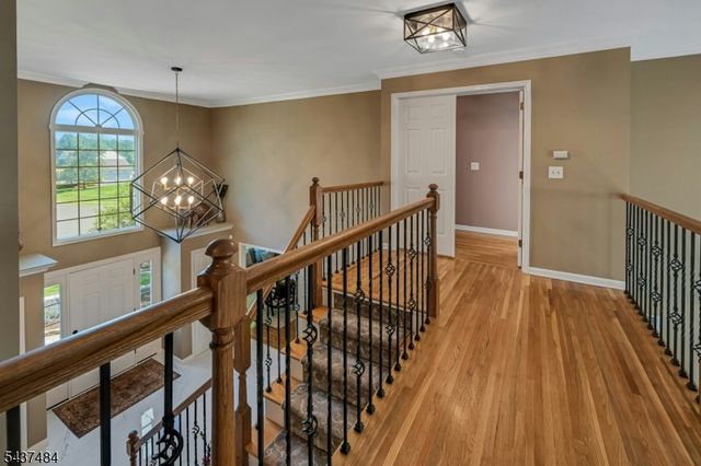 1 Curtis Trl, Bridgewater Twp., NJ 08836