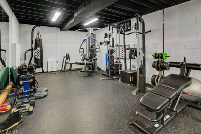 1 Curtis Trl, Bridgewater Twp., NJ 08836