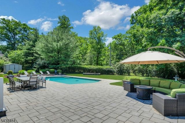 1 Curtis Trl, Bridgewater Twp., NJ 08836