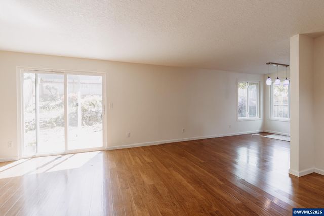 8370 SW Colony Creek Ct, Tigard, OR 97224