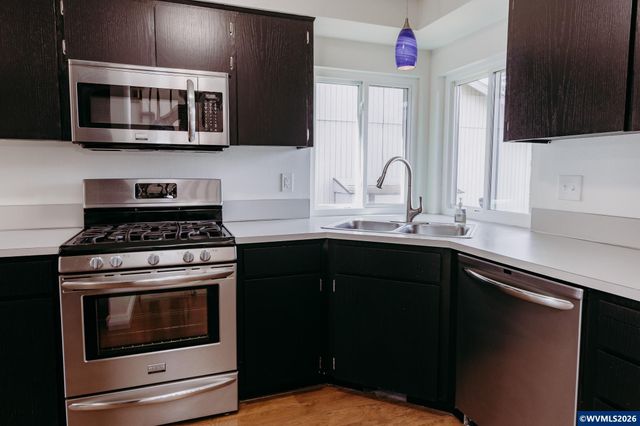 8370 SW Colony Creek Ct, Tigard, OR 97224
