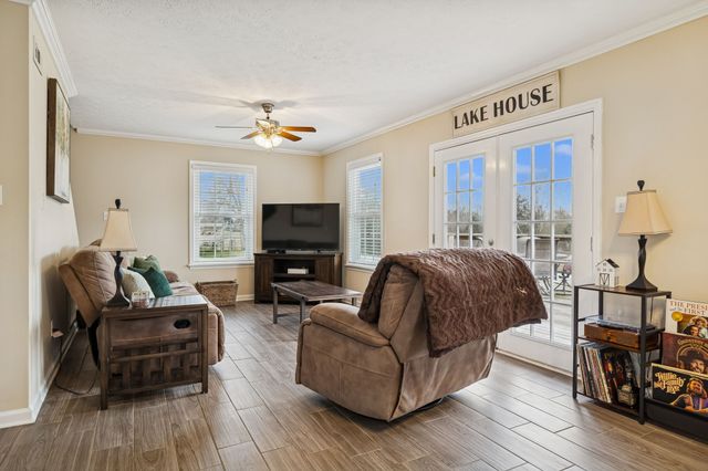 177 Lakeside Dr, Carthage, TN 37030