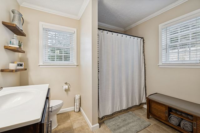 177 Lakeside Dr, Carthage, TN 37030