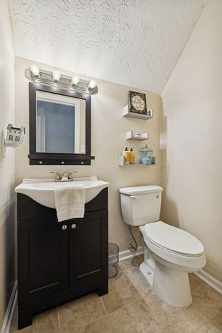 177 Lakeside Dr, Carthage, TN 37030