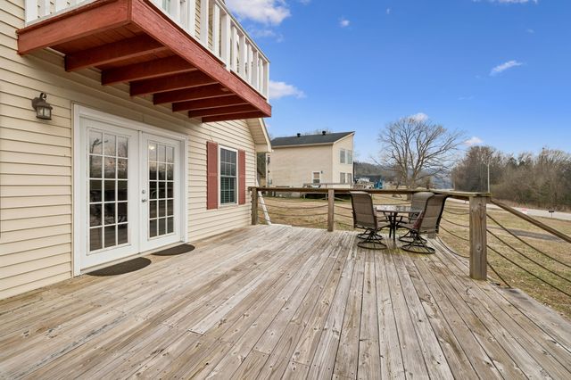 177 Lakeside Dr, Carthage, TN 37030