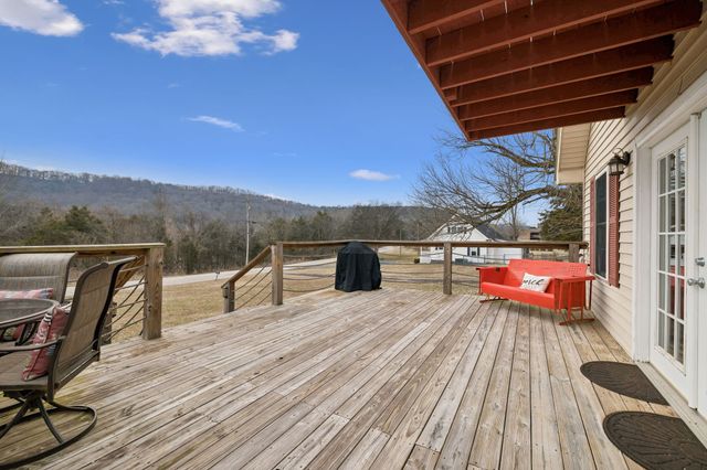 177 Lakeside Dr, Carthage, TN 37030