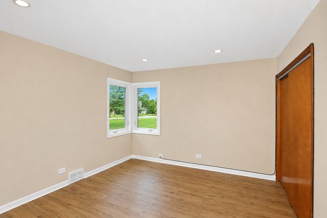 7N435 Linden Avenue, Medinah, IL 60157