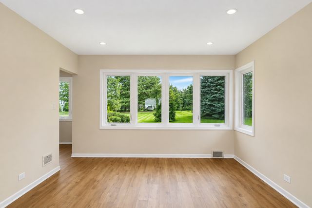 7N435 Linden Avenue, Medinah, IL 60157