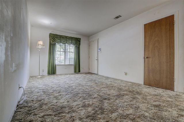 8915 Slayton DR, Austin, TX 78753