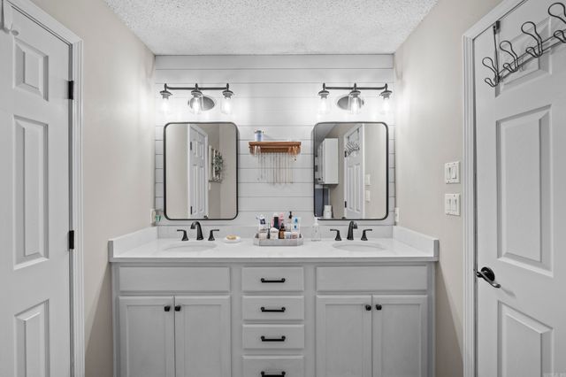 5037 Austin Lakes Cir, Sherwood, AR 72120