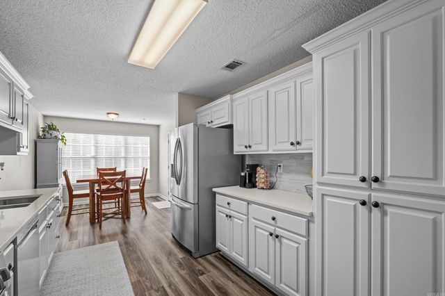 5037 Austin Lakes Cir, Sherwood, AR 72120