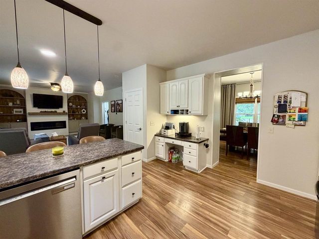 3819 Huntington Court, Janesville, WI 53546