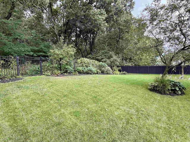 3819 Huntington Court, Janesville, WI 53546
