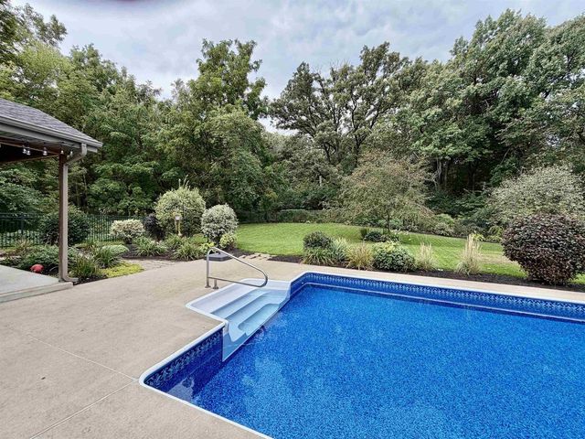 3819 Huntington Court, Janesville, WI 53546