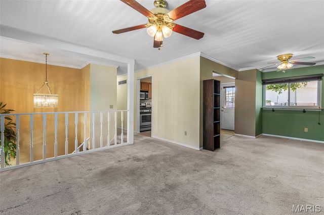 5572 Brookton Way, St Louis, MO 63128