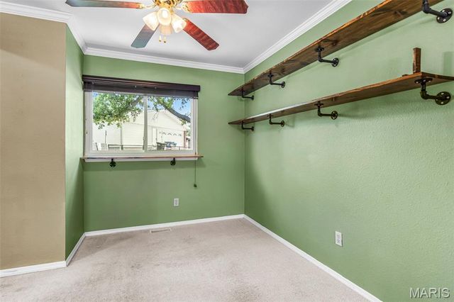 5572 Brookton Way, St Louis, MO 63128