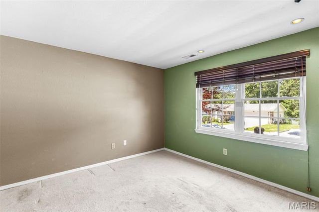 5572 Brookton Way, St Louis, MO 63128