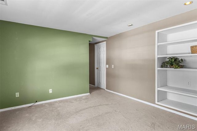 5572 Brookton Way, St Louis, MO 63128