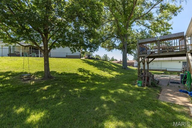 5572 Brookton Way, St Louis, MO 63128