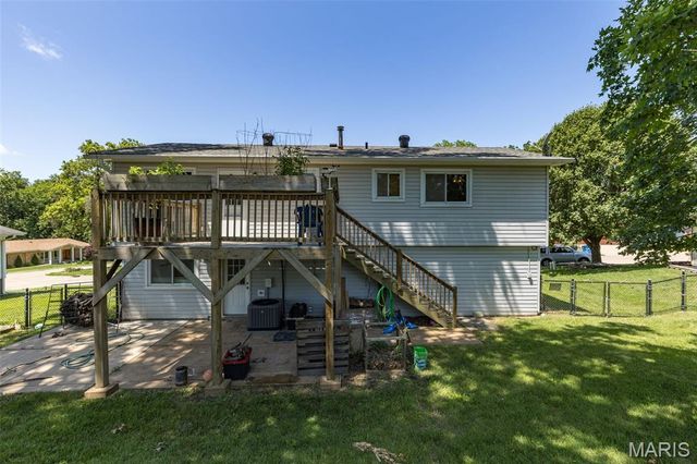 5572 Brookton Way, St Louis, MO 63128