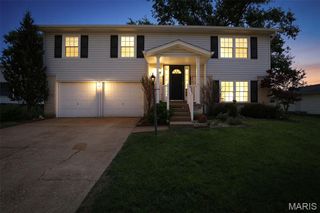 5572 Brookton Way, St Louis, MO 63128
