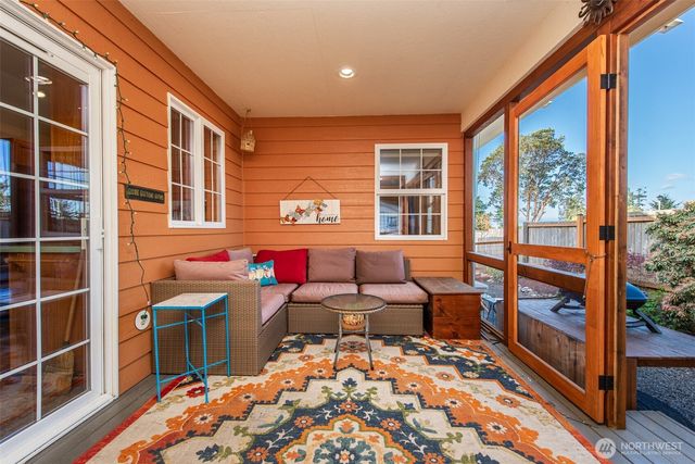 2010 Westview Dr, Port Angeles, WA 98363