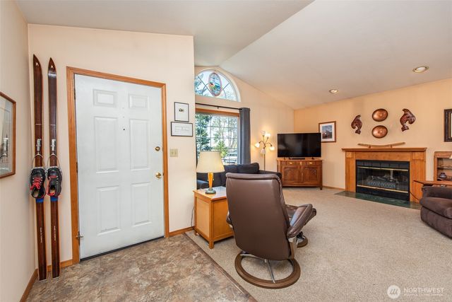 2010 Westview Dr, Port Angeles, WA 98363