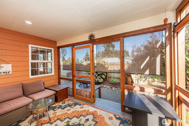 2010 Westview Dr, Port Angeles, WA 98363