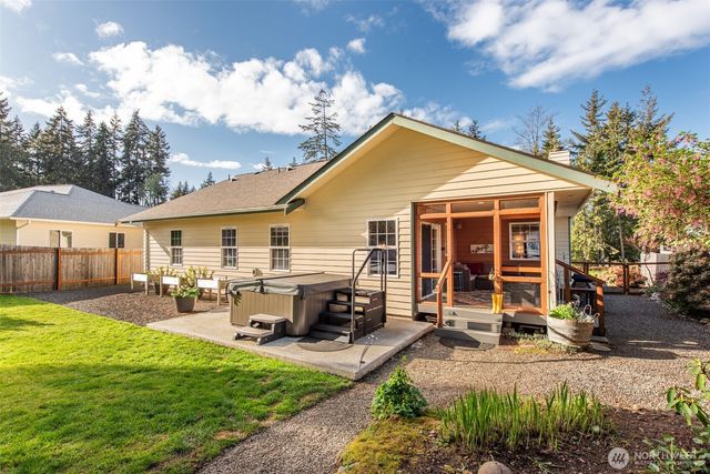 2010 Westview Dr, Port Angeles, WA 98363