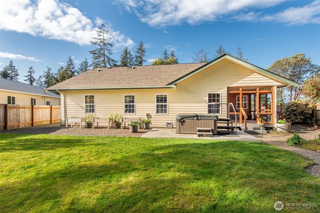 2010 Westview Dr, Port Angeles, WA 98363