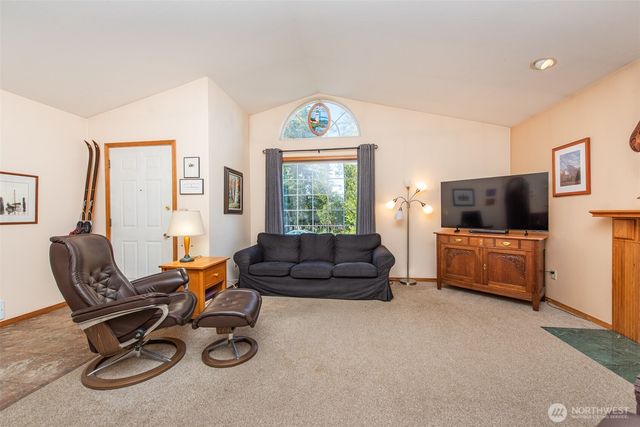 2010 Westview Dr, Port Angeles, WA 98363