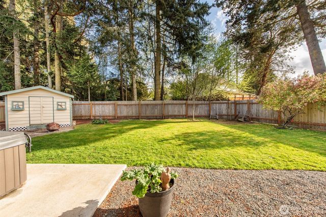 2010 Westview Dr, Port Angeles, WA 98363