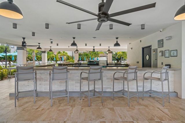 8001 COOL BREEZE DRIVE 121, Orlando, FL 32819