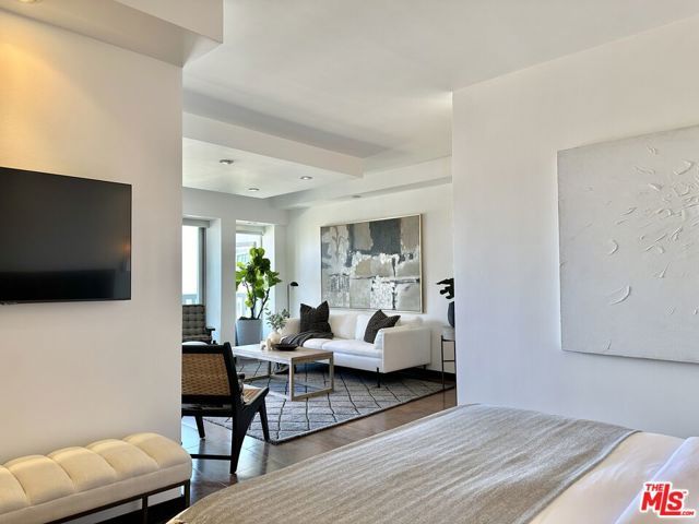 999 N Doheny Drive 1207, West Hollywood, CA 90069
