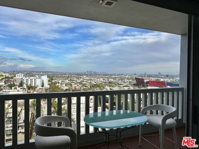 999 N Doheny Drive 1207, West Hollywood, CA 90069