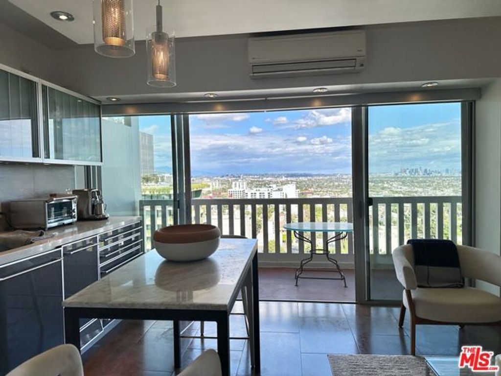 999 N Doheny Drive 1207, West Hollywood, CA 90069
