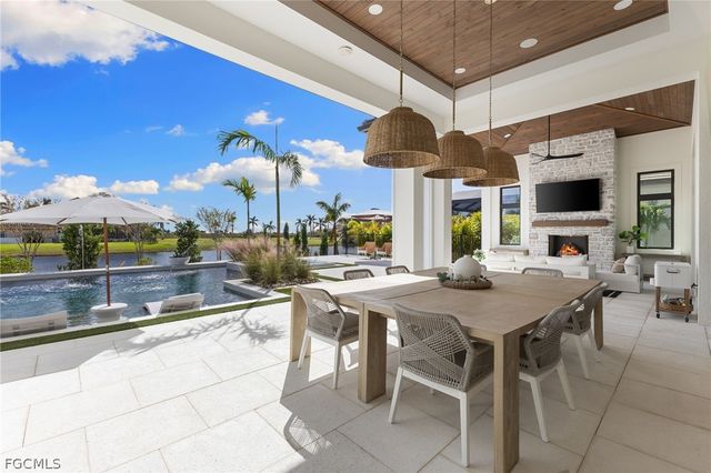 898 W Cape Estates CIR, Cape Coral, FL 33993