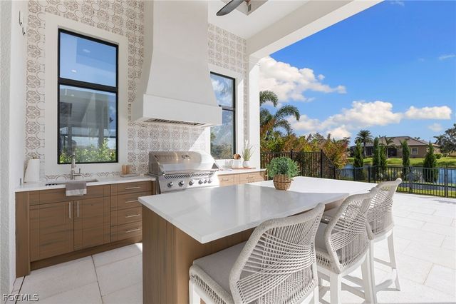 898 W Cape Estates CIR, Cape Coral, FL 33993