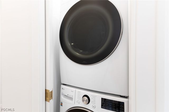 898 W Cape Estates CIR, Cape Coral, FL 33993