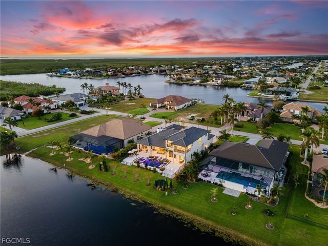 898 W Cape Estates CIR, Cape Coral, FL 33993