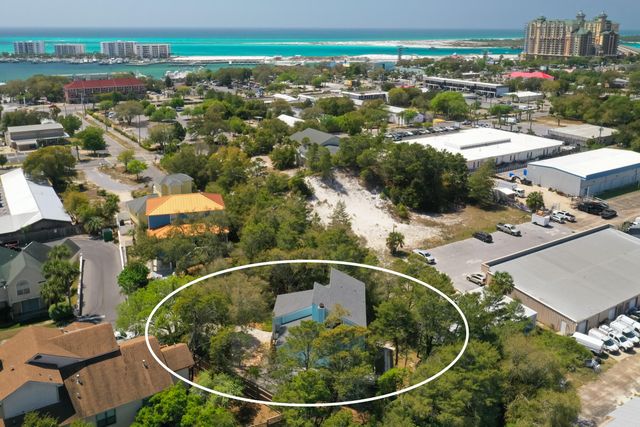 301 Summit Drive, Destin, FL 32541