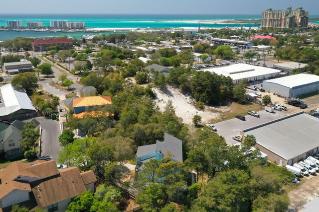 301 Summit Drive, Destin, FL 32541