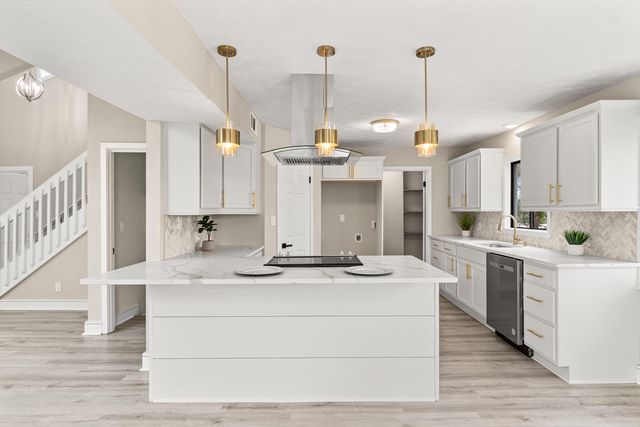 301 Summit Drive, Destin, FL 32541