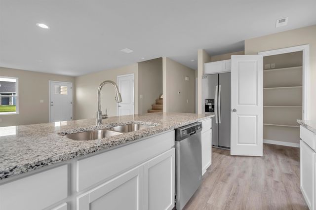 3651 E Hollandale St, Derby, KS 67037