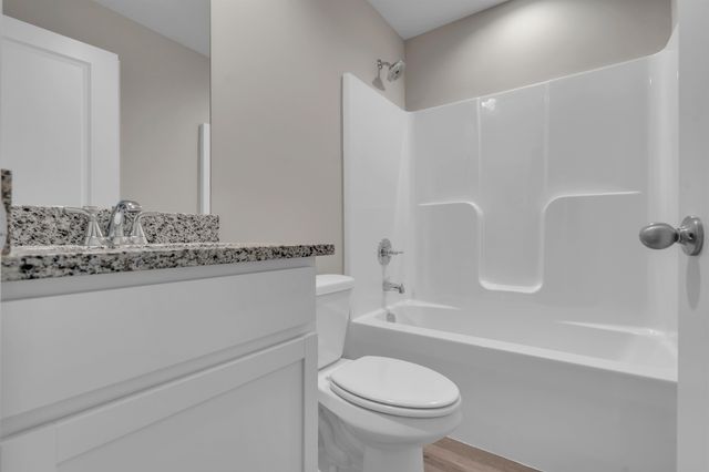 3651 E Hollandale St, Derby, KS 67037