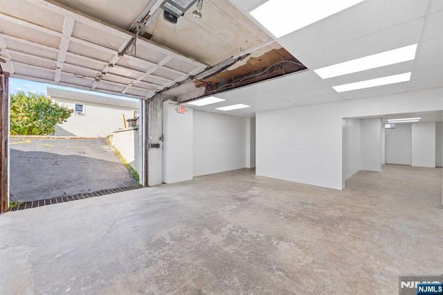 744 Paterson, East Rutherford, NJ 07073